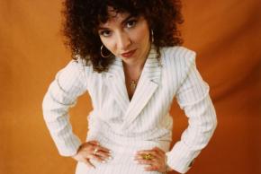 MUSIC CORNER #23 : ENCHANTEE JULIA