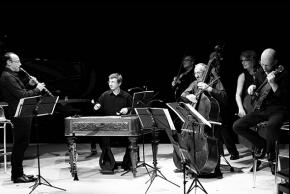 LE SIRBA OCTET Interprète TANTZ! au théâtre du casino d'Enghien-les-Bains