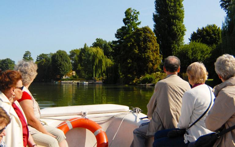 balade sur le lac d'Enghien-les-Bains avec le Point Senior