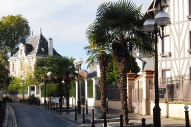 Rue d'Enghien-les-Bains